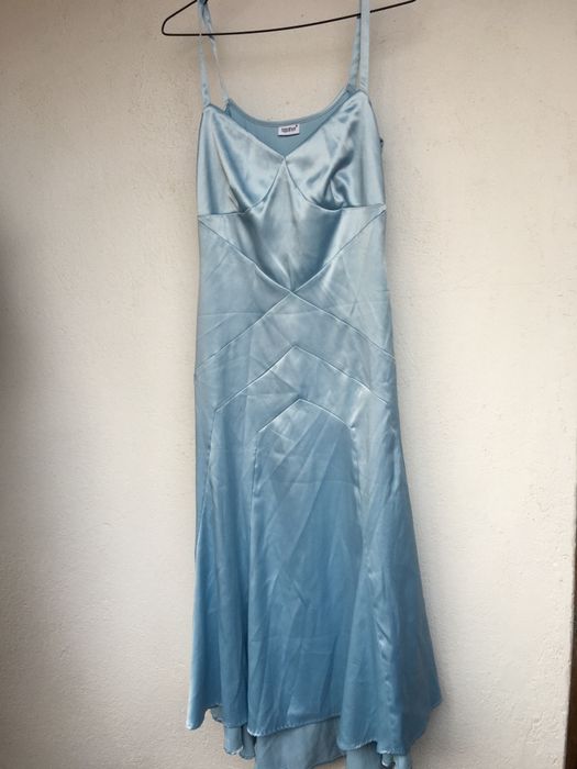 Празнични Рокли в М размер