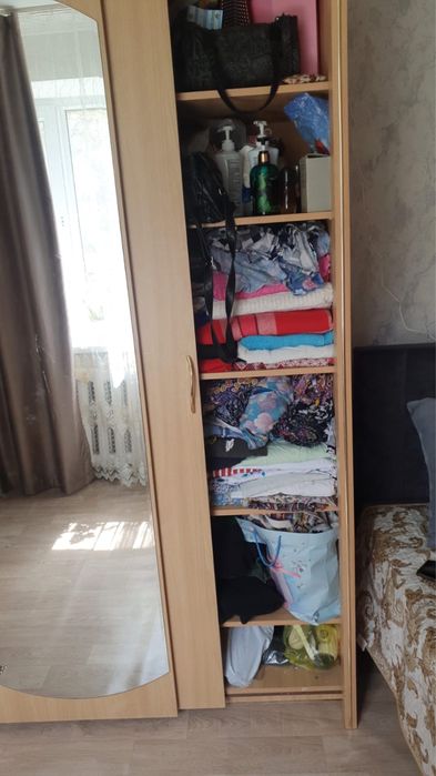 Продаю шифонер раздвижной