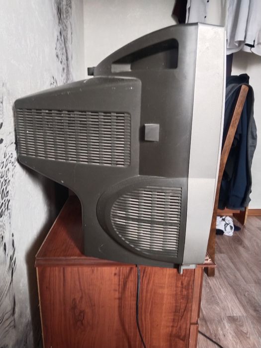 Продам ТВ  "LG" в иде сост