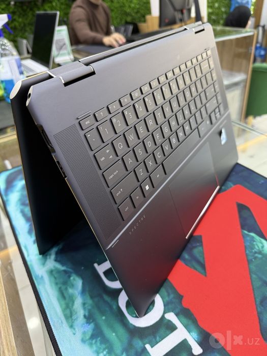 HP Spectre/i7-1260P/16 gb ddr4/1 tb ssd/Arc A370M graphics