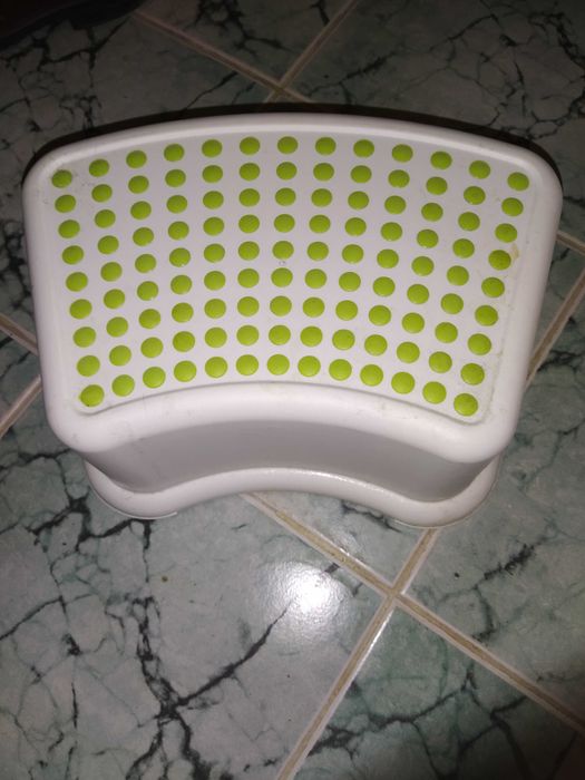 Принадлежности за бебе и малко дете