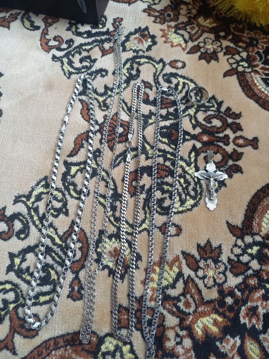 Продам срочно серебро