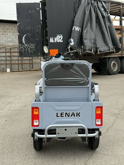 Трицикл  электрический lenak