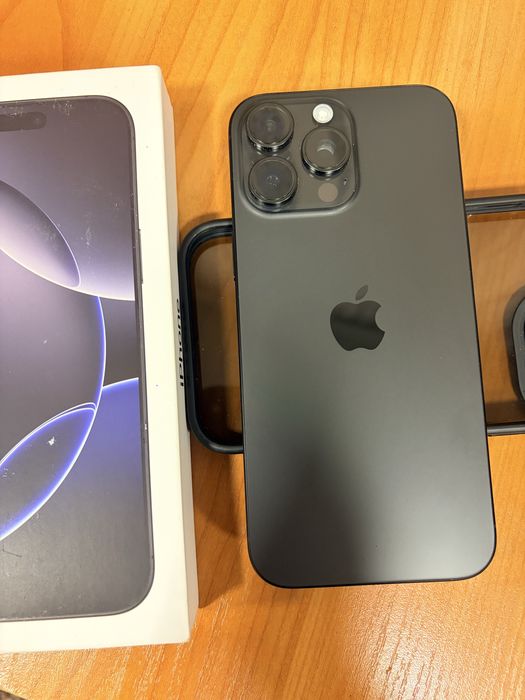 Продам IPhone 16 Pro Max 256gb 2-e-Sim черный.