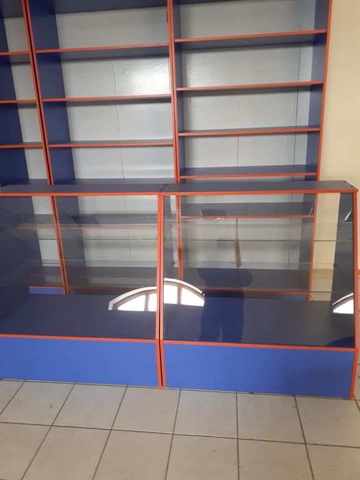 Продам стеллажей