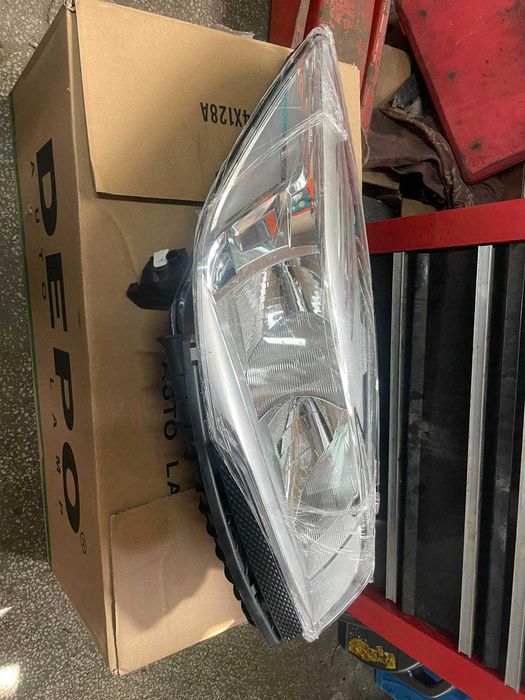 Фарове Ford KUGA