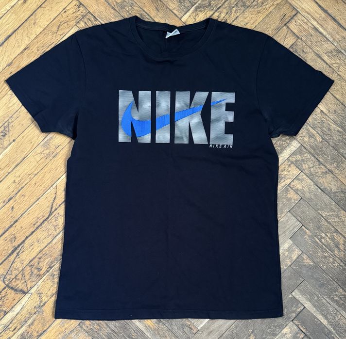 Продавам тениска на Nike