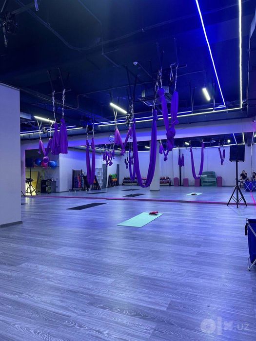 Срочно !!! Продаю годовой абонемент VIP LEMON FIT