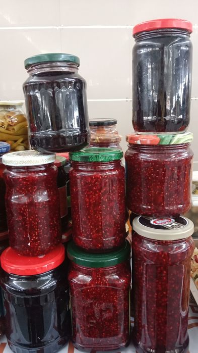 Варенье малина смородина вишня