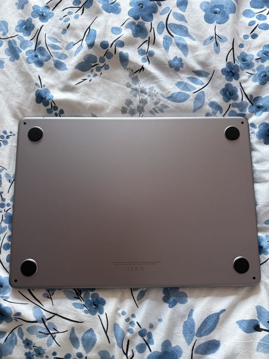 MacBook Air M2, 2022