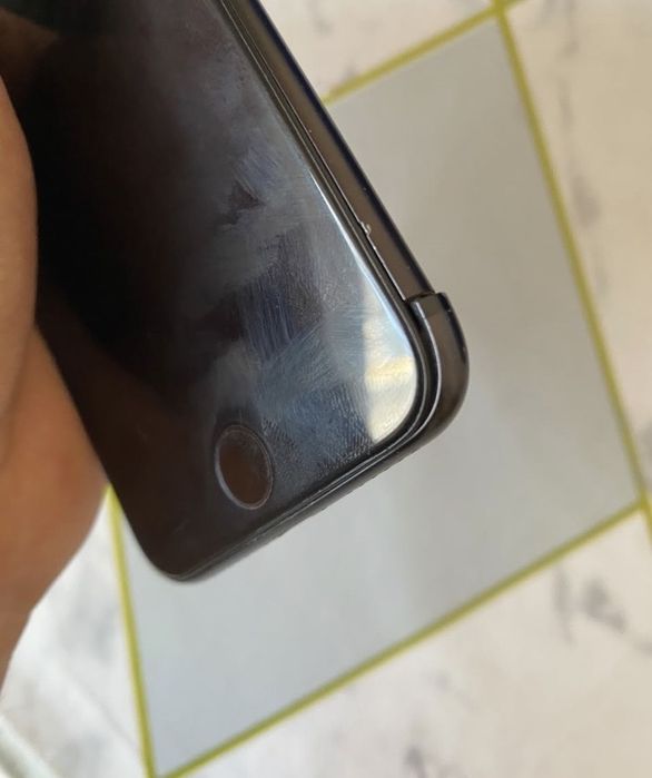 Iphone SE 2 2020 память 64гб