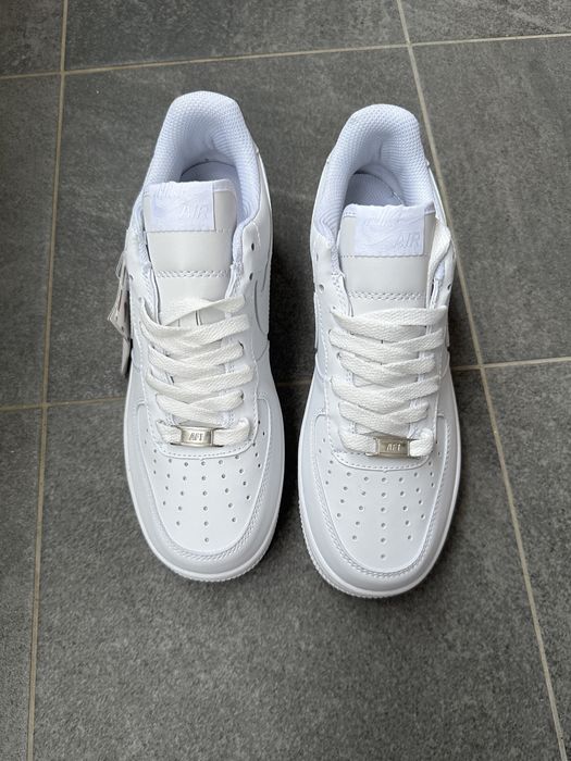 Adidasi Nike, marime 39