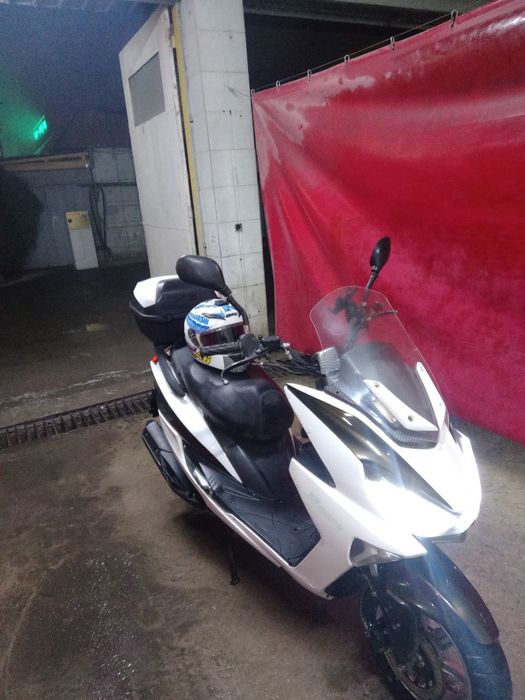 Мопед Макси 180 куб на учете