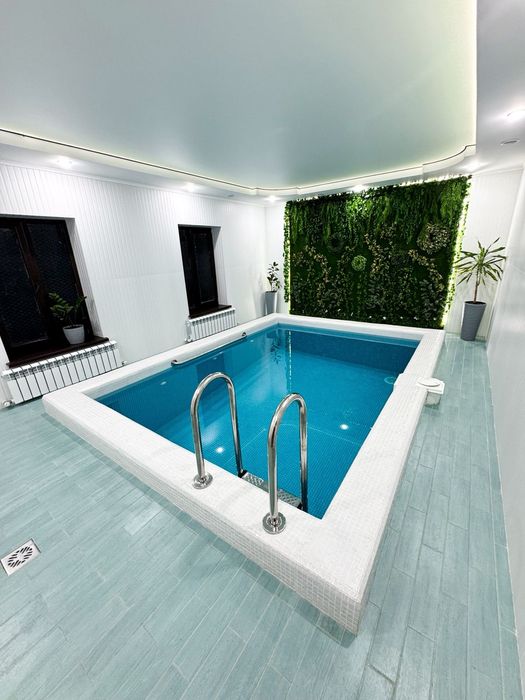 Баня для семьи с теплым бассейном