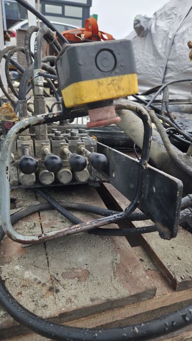 Macara hidraulica HIAB 011