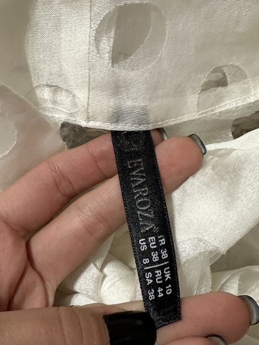 Camasa alba cu funda si buline marimea M