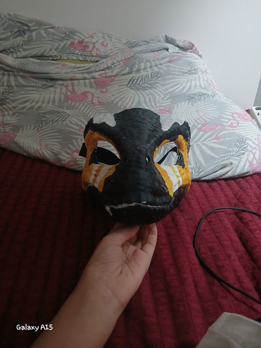 Маска раптора сломанная