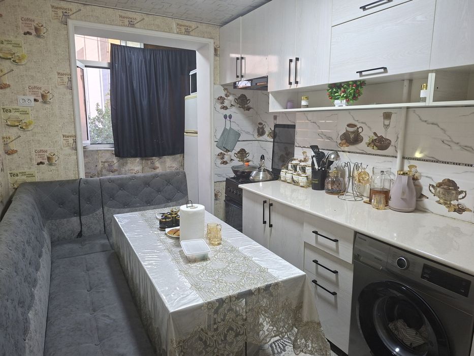 Продаётся 2 комнатная квартира адрес Сагдиана 10 дом оринтер доктор