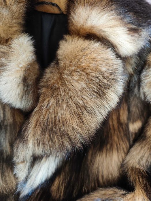 Кожено палто и шапка