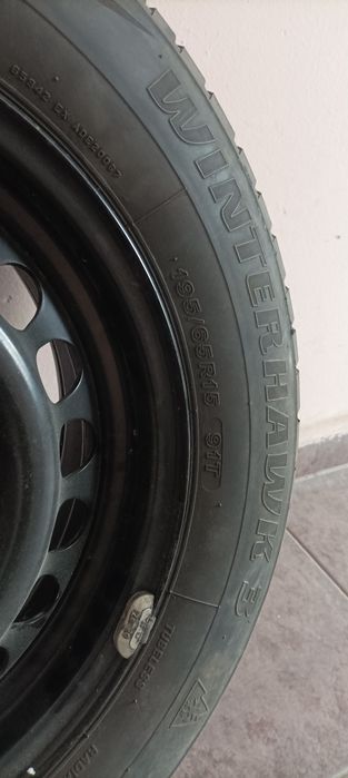 Зимна гума с джанта 195/65 R15