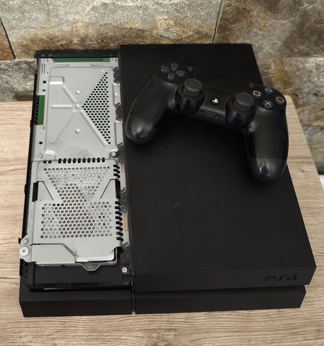 PlayStation 4 / Ps4 Phat Sony 2TB HDD cu +20 jocuri+1 Maneta Wireless+1 Joc pe CD cadou+Accesorii