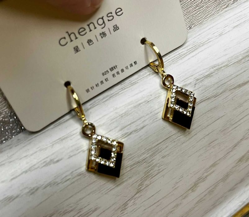 Украшения, серьги, кольца, цепочки