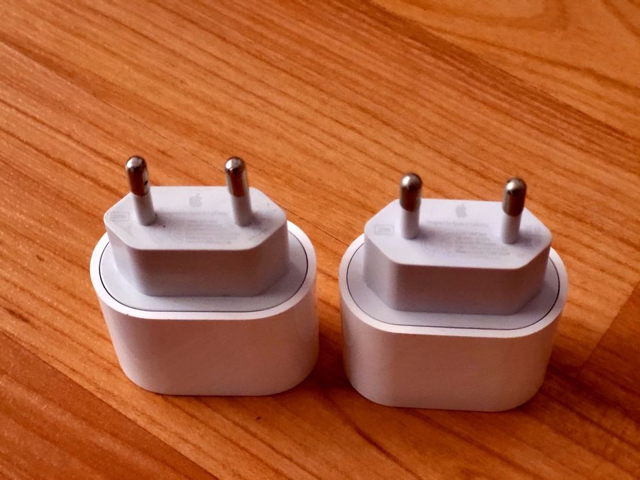 Adaptoare priza Apple iPhone 15 Pro ,15Pro Max, 16Pro ,16Pro Max  ,17Air ,17 ,17e ,17pro,17Pro Max