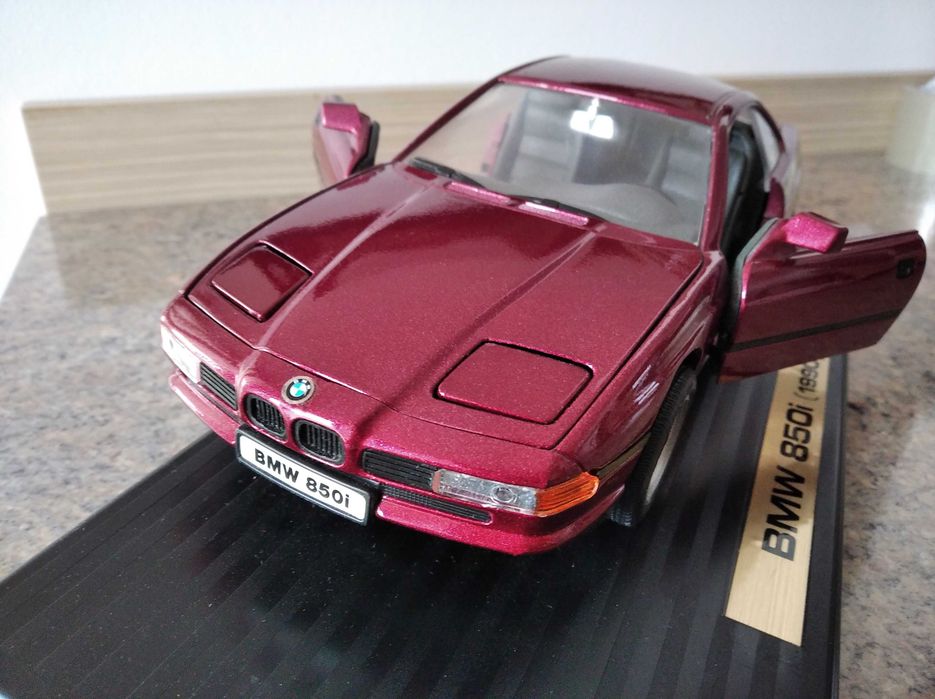 Macheta Auto, BMW 850i, 1/18 model 1990