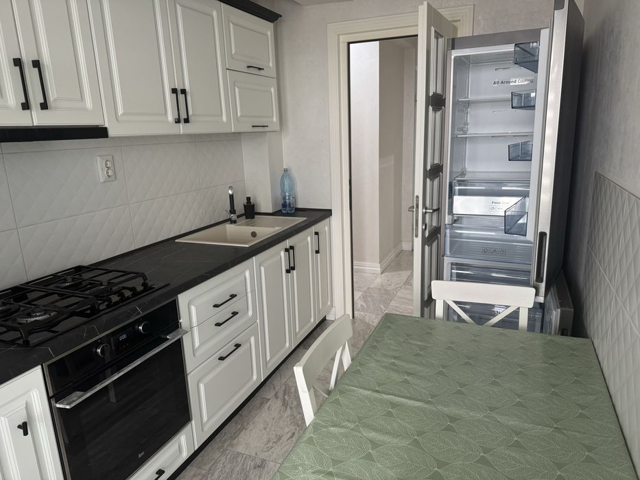 Apartament 2 camere, D - Copou - Royal Town, cu parcare