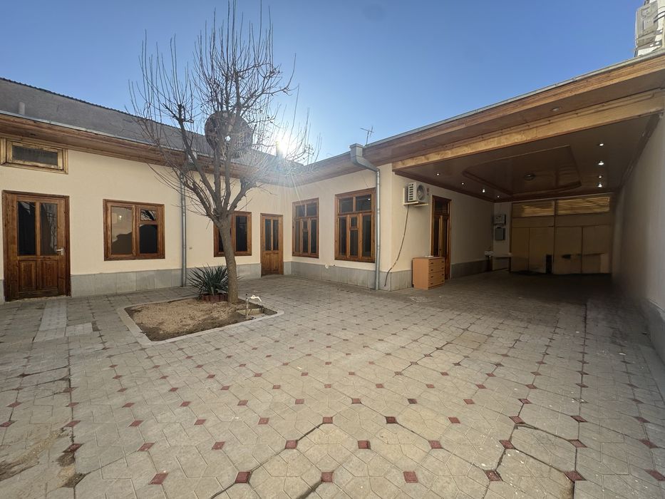 Срочно Шахар Марказида Ховли сотилади! 2.2 соток 119.000$ савдоси бор