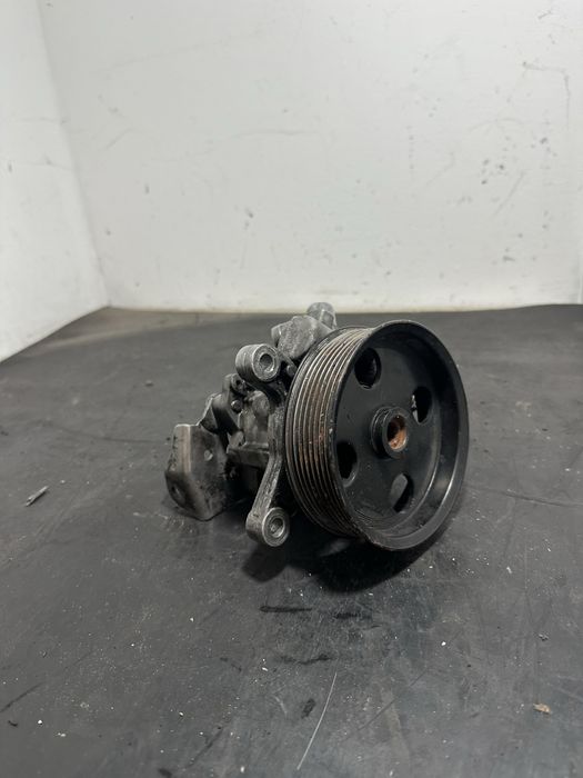Pompa servo servodirectie Mercedes Sprinter 3.0 CDI Sprinter 318 319