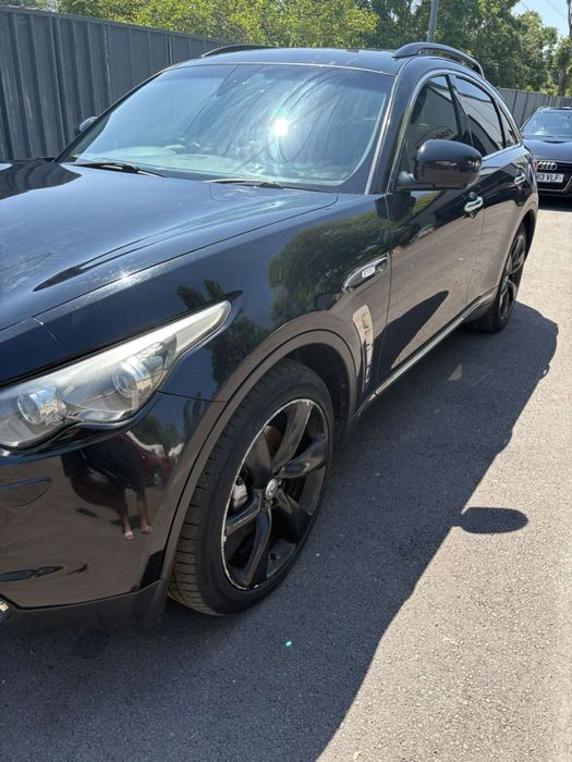 Infiniti FX30d 238кс НА ЧАСТИ