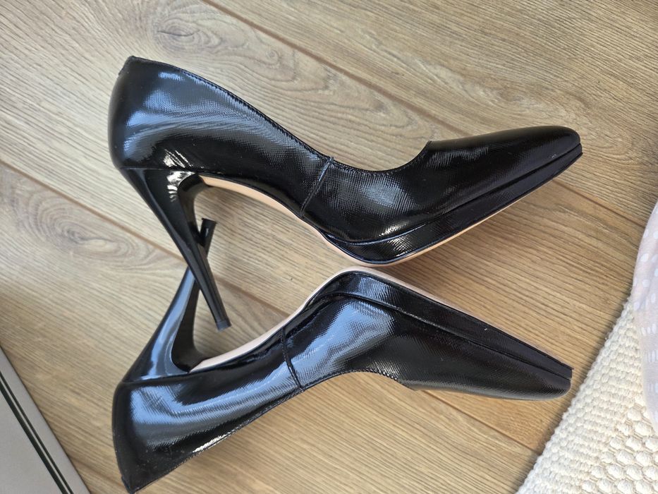 Pantofi din piele, toc cui, marime 39