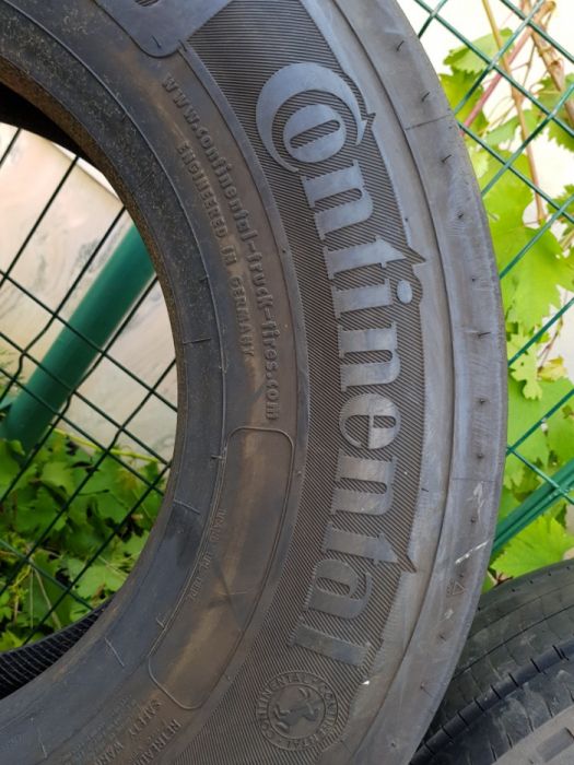 Cauciucuri/anvelope 235/75/17,5 pireli si continental  fără defecte