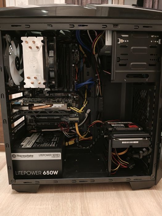 Геймърски компютър I5 4460 | 16GB DDR3 | GTX 960 2GB | 256GB SSD+1TB