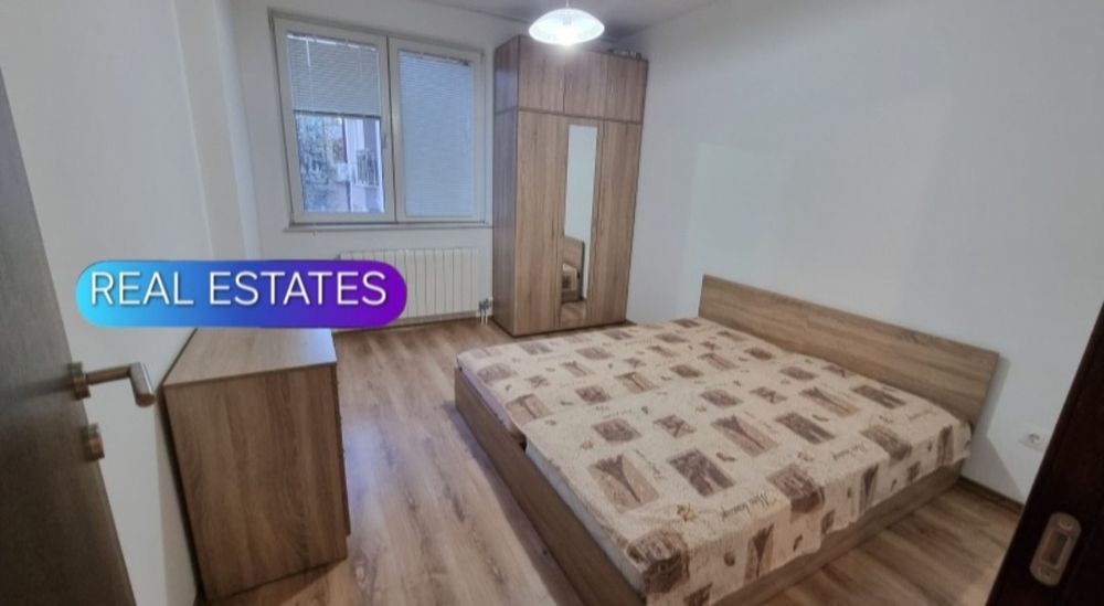 Дава се под наем Тристаен апартамент в София, Център - 87 кв.м за 561 € - Снимка #3