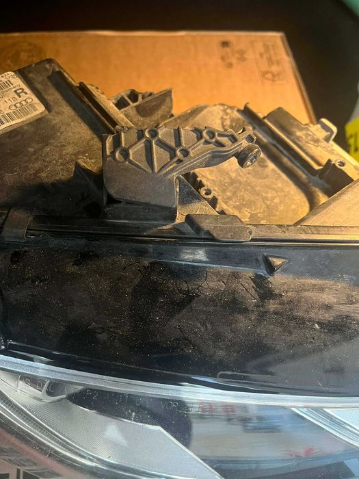 Audi Ауди Оригинален Десен Фар A5/S5 Фейслифт B8 (B8.5) - 8T0941006E