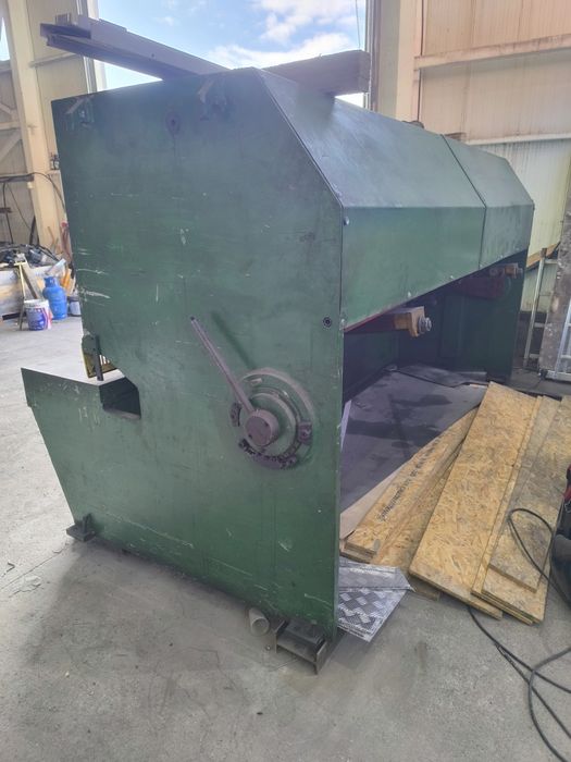 Хидравлична гилотина Digep DLB 6/3050