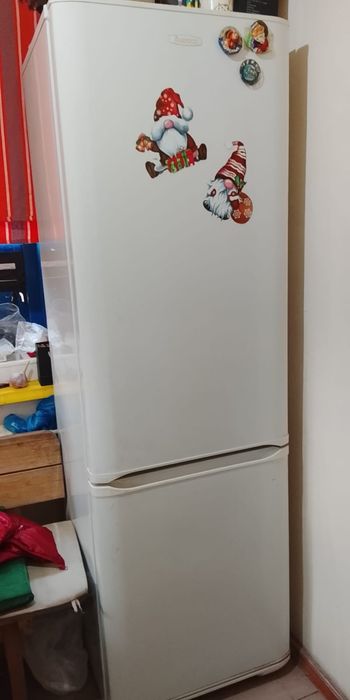 Продам холодильник