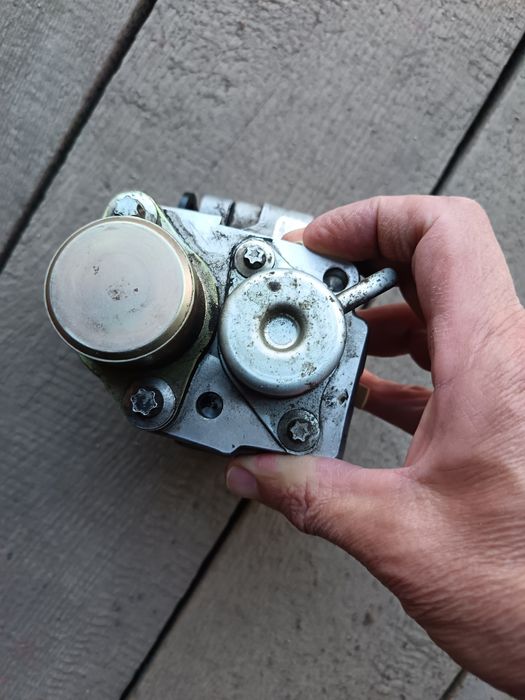 Продам насос высокого давления