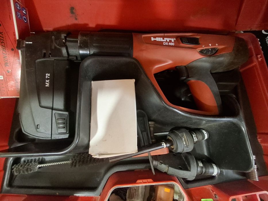 Монтажен пистолет Hilti DX 460