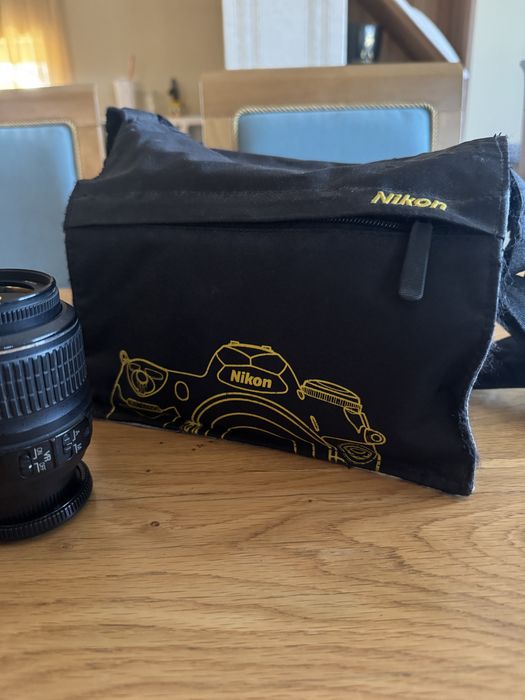 Фотоапарат Nikon D3000