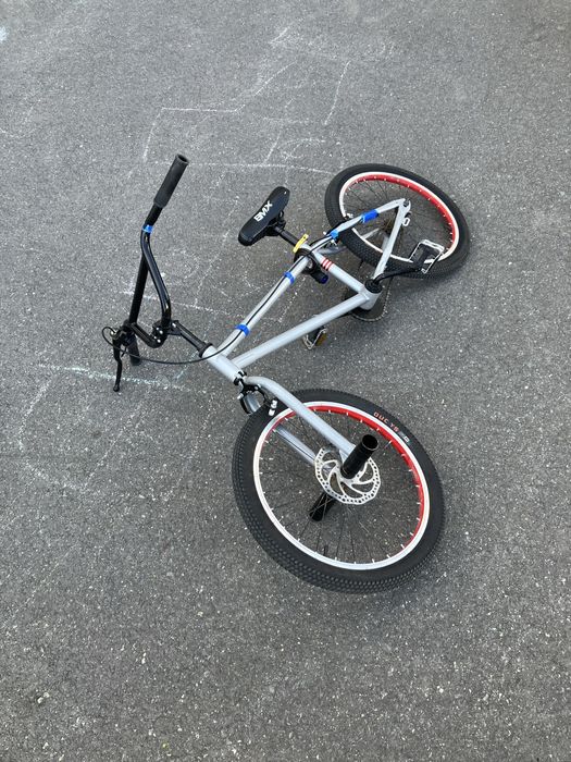 Велосипед bmx.