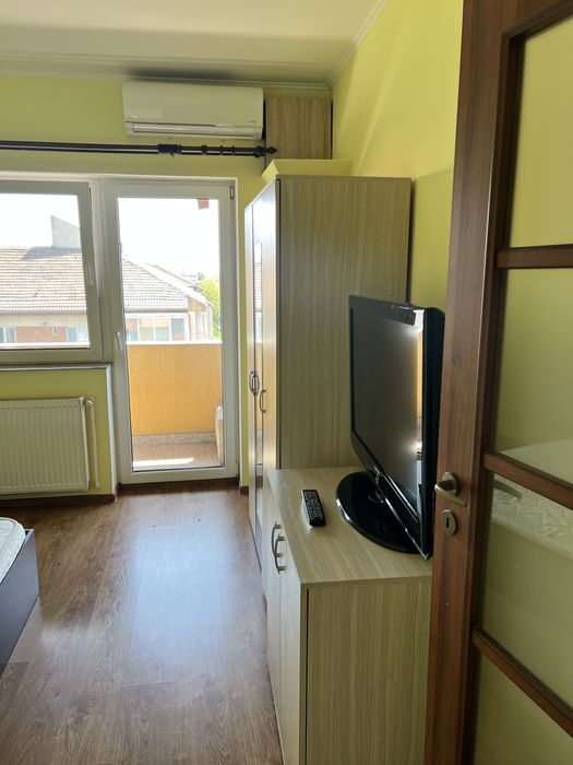 Proprietar inchiriez Apartament cu o camera zona Steaua