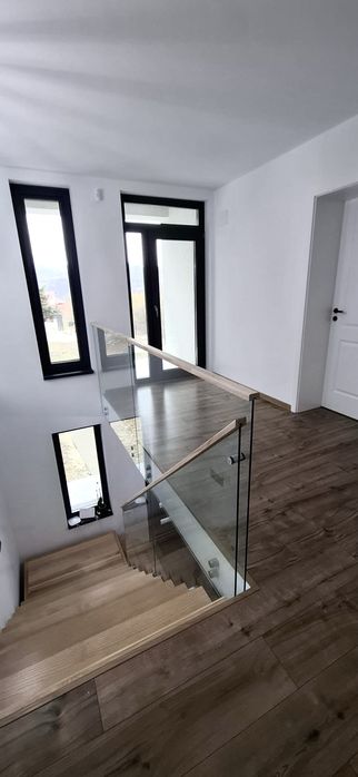 Balustrade din sticlă securizată