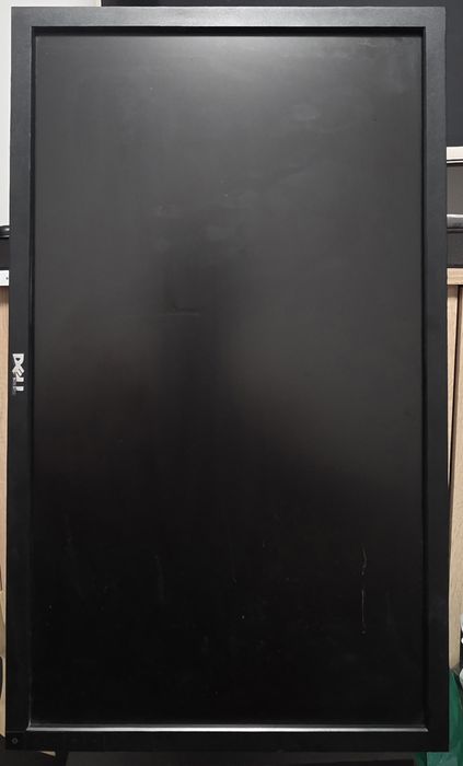Vând monitor LED Dell, model P2411Hb, cu diagonala de 24 de inch.