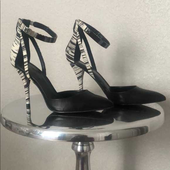 Pantofi , sandale de firma nou la cutie  doar local