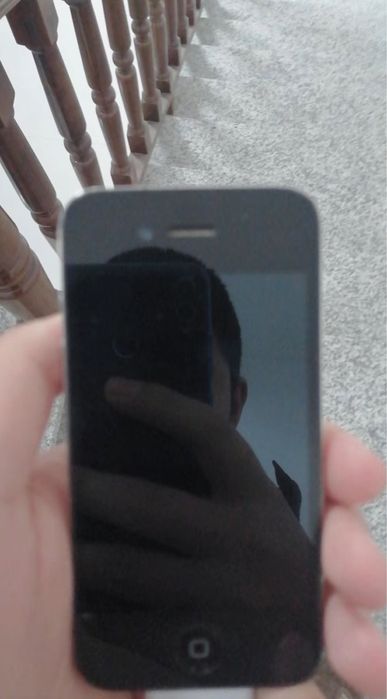 Iphone 4s с гарантией