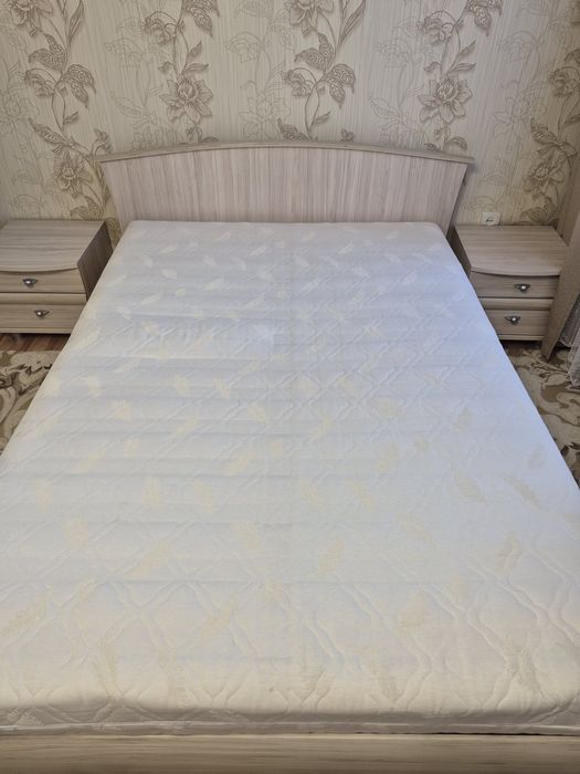 Продаю матрас б/у 140×200