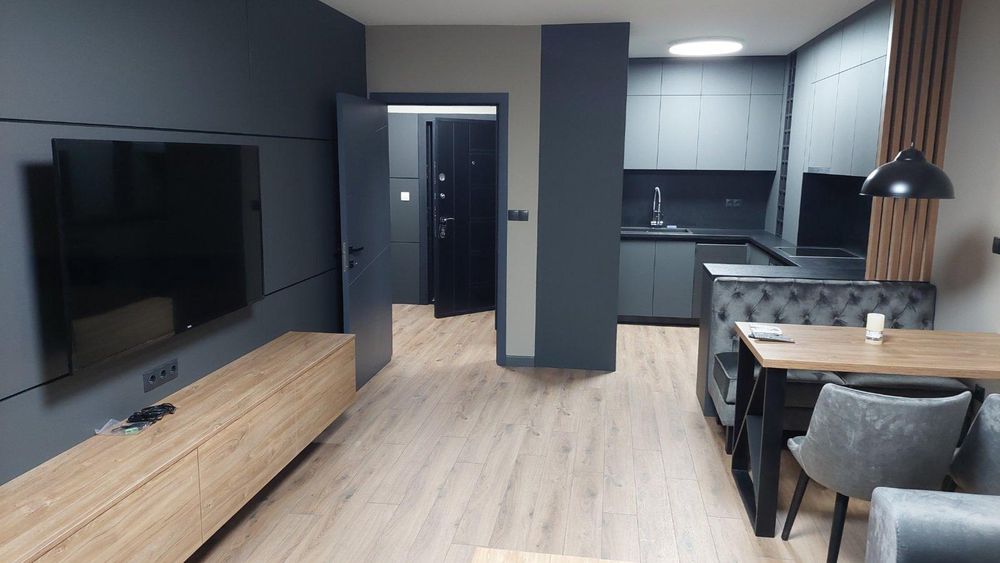 Дава се под наем Двустаен апартамент в Пловдив, Христо Смирненски - 70 кв.м за 561 € - Снимка #1